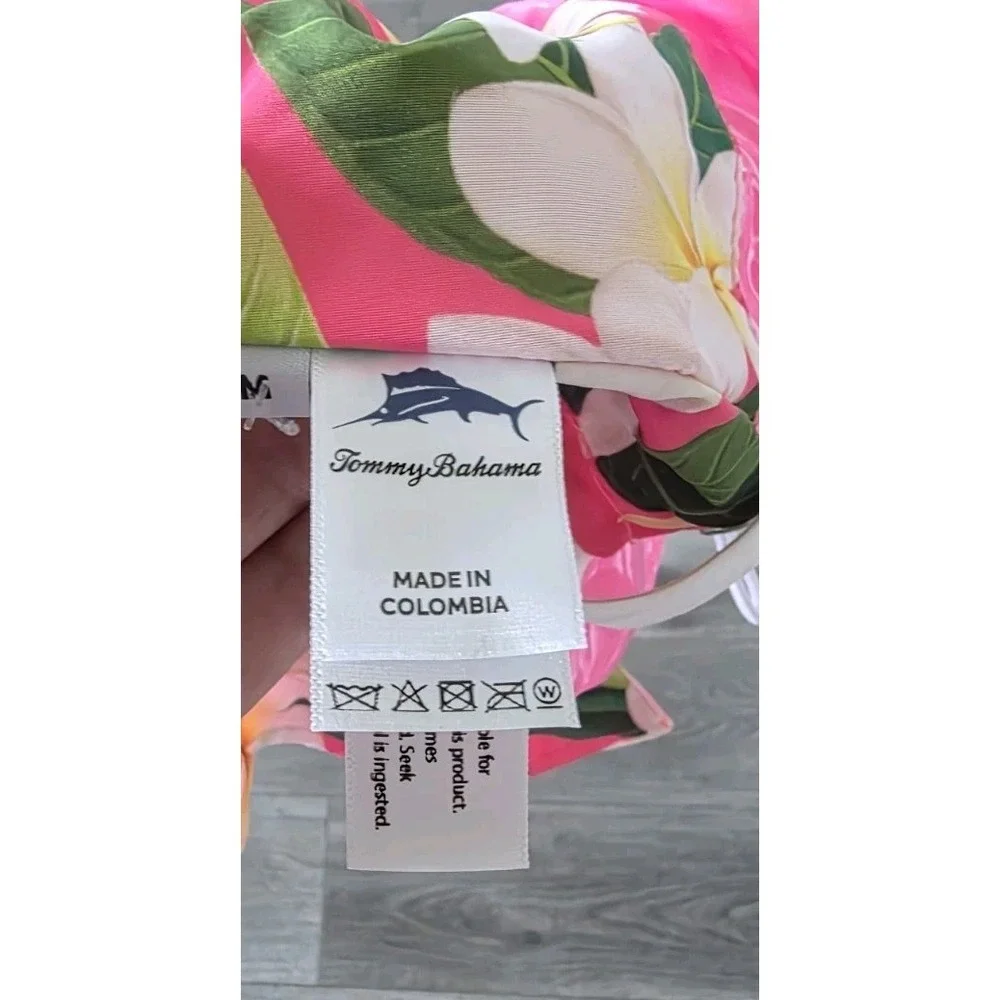 NWT‎ Tommy Bahama M Dog Raincoat W/ Hood Reversible Pink Floral Tropical Fashion